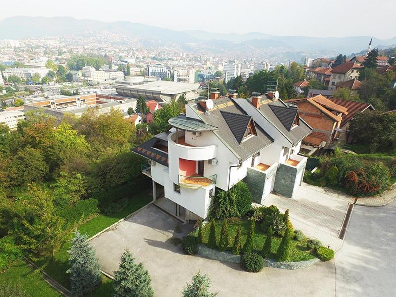 Villa Skenderija West By Poppy Сараево Экстерьер фото